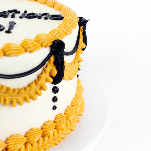 Black & Gold Vintage Graduation Cake view 3
