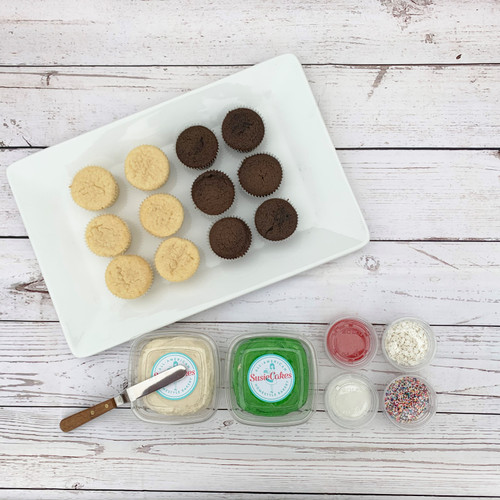 Holiday Cupcake DIY Kit View 2