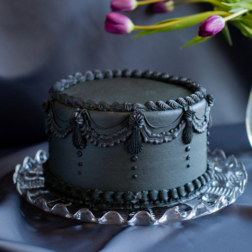 Black Vintage Cake view 5